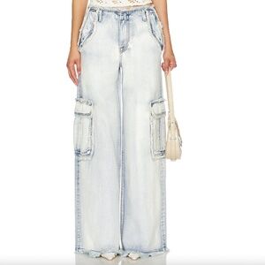 h:ours Jordi Cargo Pant in Lt Tinted Bleach